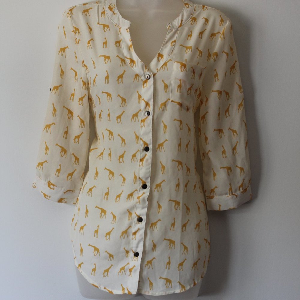 🙋Bogo Giraffe Printed Blouse